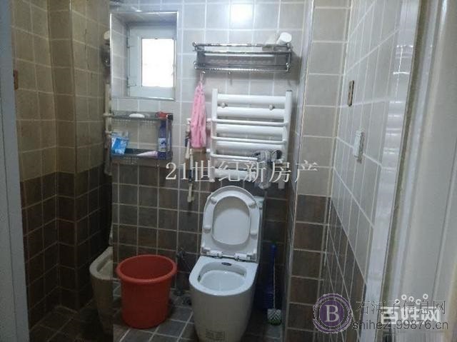 25小区 三楼精装修送家具 学 区一步到位 超市菜